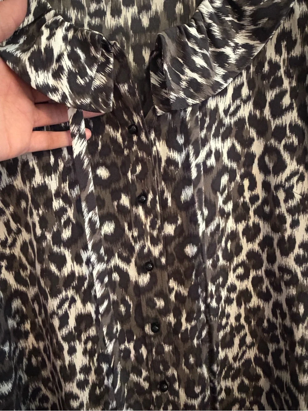 Kate Spade Lynette leopard print 100% silk blouse size 8